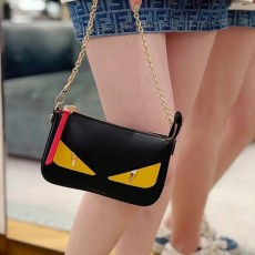 [홍콩명품,FENDI] 펜디 25SS 로고 레더 가죽 크로스백 (블랙), BGM5190, BDA, 홍콩명품가방,명품쇼핑몰,크로스백,핸드백,구매대행