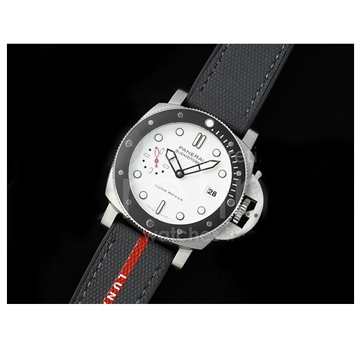 [홍콩명품시계.PANERAI] 파네라이 팸1579 Submersible Luna Rossa 42mm 화이트 다이얼