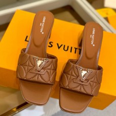[홍콩명품.LOUIS VUITTON] 루이비통 25SS 로고 여성 레더 가죽 5.5cm 굽 슬리퍼 (3컬러), SE5559, GHS, 명품스니커즈,운동화,구두,로퍼,하이탑,신발