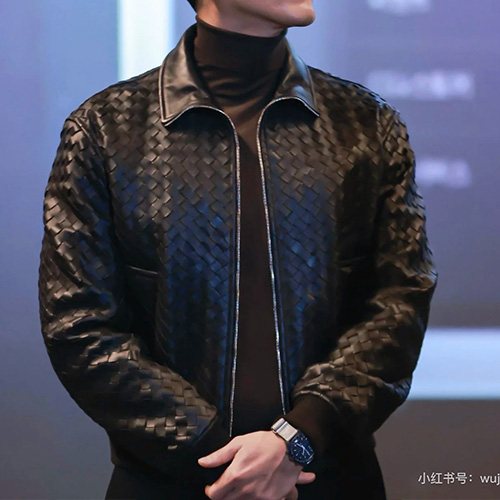 [홍콩명품.BOTTEGA VENETA] 보테가베네타 25SS 로고 인트레치아토 레더 가죽 카라 봄버 자켓 (블랙), BM22820, TOM, 레플리카의류,미러급사이트