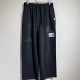 [홍콩명품.MAISON MIHARA YASUHIRO] 메종미하라야스히로 25SS 로고 오버핏 조거 팬츠 바지 (블랙), BM23037, X2, 레플리카의류,미러급사이트