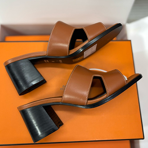 [홍콩명품.Hermes] 에르메스 25SS 로고 여성 레더 가죽 굽 슬리퍼 (브라운), SE5815, 명품스니커즈,운동화,구두,로퍼,하이탑,신발
