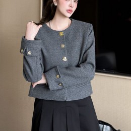 [가격문의][홍콩명품.CHANEL] 샤넬 25SS 로고 여성 울 라운드넥 자켓 (그레이), BM23291, MC, 레플리카의류,미러급사이트