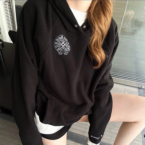 [홍콩명품.Chrome Hearts] 크롬하츠 25SS 로고 자수 플리스 후드 티셔츠 (블랙), BM23338, KB, 레플리카의류,미러급사이트