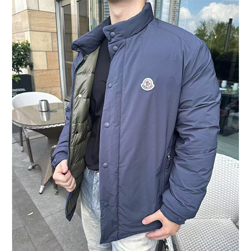 [홍콩명품.MONCLER] 몽클레어 25SS 로고 터틀넥 다운 패딩 자켓 (네이비), BM23365, JL, 레플리카의류,미러급사이트