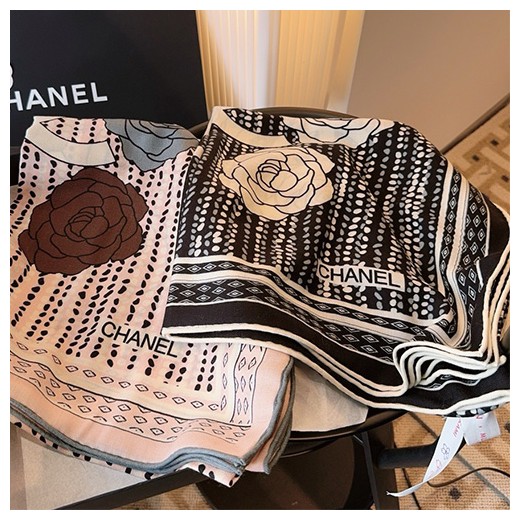 [홍콩명품.CHANEL] 샤넬 25SS 로고 패턴 140-140 실크 스카프 머플러 (2컬러), ET3168, 홍콩명품의류,구매대행,온라인명품