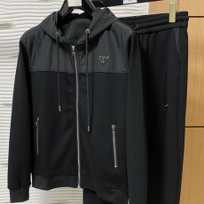 [홍콩명품,PRADA] 프라다 25SS 삼각로고 후드 집업 자켓 + 조거 팬츠 바지 상하의 세트 (블랙), BM23516, G5, 레플리카의류,미러급사이트