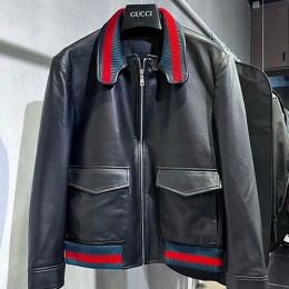 [홍콩명품.Gucci] 구찌 25SS 로고 레더 가죽 카라 봄버 자켓 (블랙), BM23978, KSM, 레플리카의류,미러급사이트