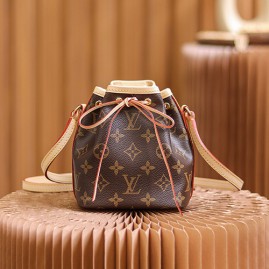 [홍콩명품.LOUIS VUITTON] 루이비통 25SS 로고 모노그램 락 쇼퍼백 M41346, BGM5444, GU2, 홍콩명품가방,명품쇼핑몰,크로스백,핸드백,구매대행