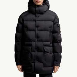 [홍콩명품.MONCLER] 몽클레어 25SS 로고 후드 다운 패딩 자켓 (블랙), BM24027, KSM, 레플리카의류,미러급사이트