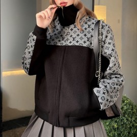 [홍콩명품.LOUIS VUITTON] 루이비통 25SS 로고 여성 모노그램 카라 봄버 집업 자켓 (그레이-블랙), BM24138, MC, 레플리카의류,미러급사이트