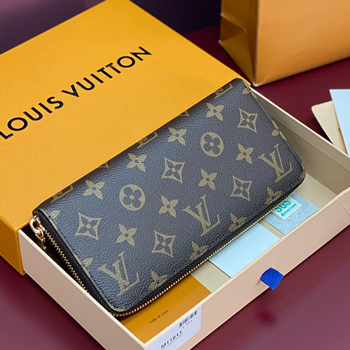 [홍콩명품.LOUIS VUITTON] 루이비통 25SS 로고 모노그램 지피 월릿 호리존탈 장지갑 M11611 (브라운), BGM5498, BDA, 명품지갑,홍콩명품,사이트,명품쇼핑몰