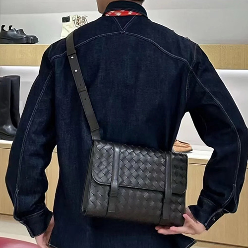 [홍콩명품.BOTTEGA VENETA] 보테가베네타 26SS 로고 인트레치아토 레더 가죽 메신저백 (2컬러), BGM5581, BC, 홍콩명품가방,명품쇼핑몰,크로스백,핸드백,구매대행