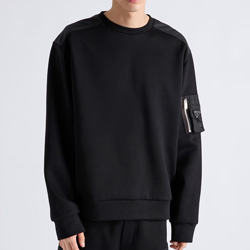 [홍콩명품,PRADA] 프라다 26SS 삼각로고 맨투맨 티셔츠 (블랙), BM24508, YS, 레플리카의류,미러급사이트