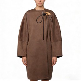 [홍콩명품.LOUIS VUITTON] 루이비통 26SS 로고 여성 라운드넥 코트 1AJE49 (브라운), BM24543, MC, 레플리카의류,미러급사이트