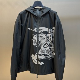 [홍콩명품.Burberry] 버버리 26SS 로고 후드 바람막이 자켓 (블랙), BM24545, TOP, 레플리카의류,미러급사이트