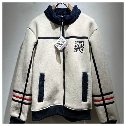 [홍콩명품.LOEWE] 로에베 26SS 로고 터틀넥 레더 가죽 자켓 (아이보리), BM24582, 레플리카의류,미러급사이트