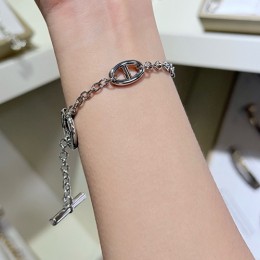 [홍콩명품.Hermes] 에르메스 26SS 로고 OT 실버 팔찌, ET3366, NNT, 명품레플리카 모자 캡 남자여자