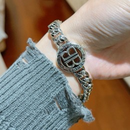 [홍콩명품.BALENCIAGA] 발렌시아가 26SS 로고 BB 체인 실버 팔찌, ET3382, NNT, 명품레플리카 모자 캡 남자여자