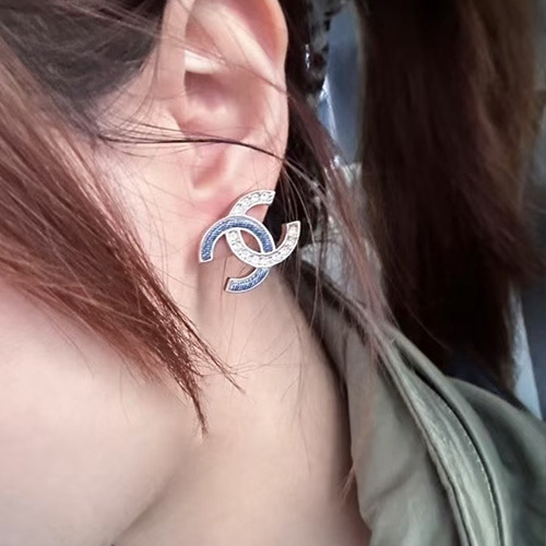 [홍콩명품.CHANEL] 샤넬 26SS 로고 다이아 장식 이어링 귀걸이, ET3397, JL, 명품악세사리,팔찌,귀걸이,반지