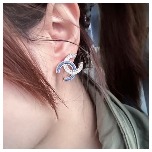 [홍콩명품.CHANEL] 샤넬 26SS 로고 다이아 장식 이어링 귀걸이, ET3397, JL, 명품악세사리,팔찌,귀걸이,반지