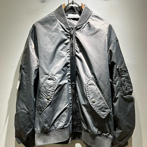 [홍콩명품.Stone Island] 스톤아일랜드 26SS 로고 탈부착 워싱 봄버 자켓 (그레이), BM24694, 레플리카의류,미러급사이트
