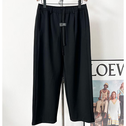 [가격문의][홍콩명품.Maison Margiela] 메종마르지엘라 26SS 로고 오버핏 팬츠 바지 (블랙), BM24710, X2, 레플리카의류,미러급사이트
