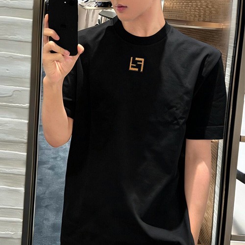 [홍콩명품,FENDI] 펜디 26SS 로고 FF 자수 반팔 티셔츠 (블랙), BM24916, KK, 레플리카의류,미러급사이트
