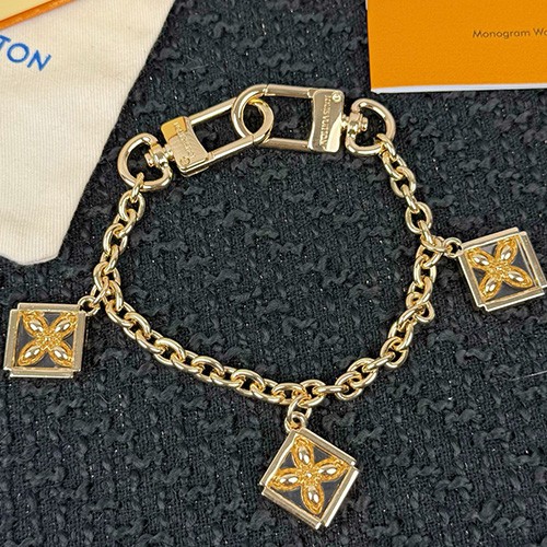 [홍콩명품.LOUIS VUITTON] 루이비통 26SS 로고 LV 가방 백 고리 (2컬러), ET3500, HY, 홍콩명품의류,구매대행,온라인명품