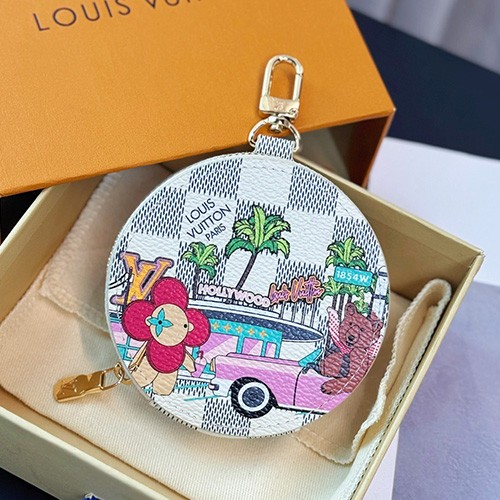 [홍콩명품.LOUIS VUITTON] 루이비통 26SS 로고 다미에 lustre Vivienne Funfair Xmas 백 참 (화이트), ET3510, HY, 홍콩명품의류,구매대행,온라인명품