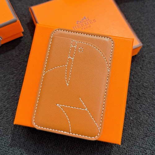 [홍콩명품.Hermes] 에르메스 26SS 로고 레더 가죽 아이폰 IPhone MagSafe (브라운), ET3529, HY, 홍콩명품의류,구매대행,온라인명품