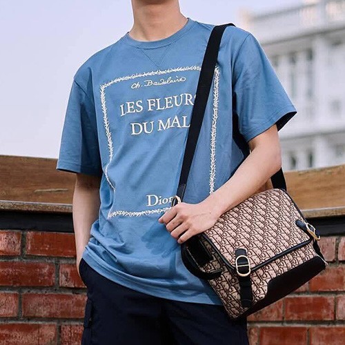 [홍콩명품,Christian Dior] 디올 26SS 로고 자수 반팔 티셔츠 (2컬러), BM25231, BR, 무료배송