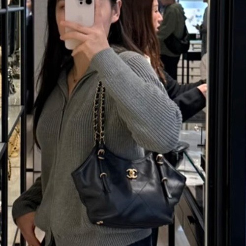 [홍콩명품.CHANEL] 샤넬 26SS 로고 레더 가죽 퀄팅 토트백 크로스백 (블랙-금장), BGM5748, BDA, 무료배송