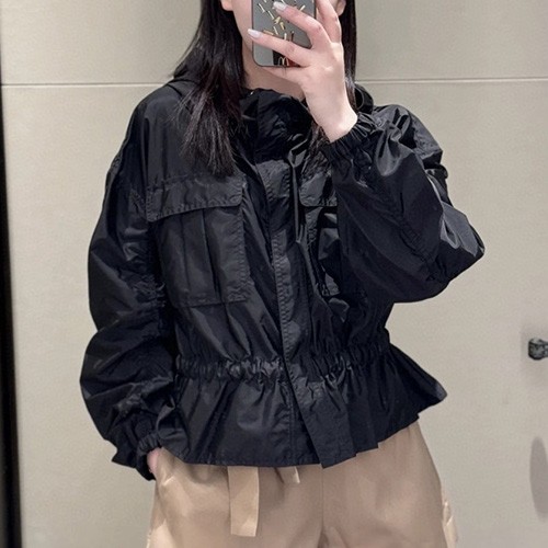 몽클레어 로고 여성 후드 바람막이 자켓 (3컬러) 26SS