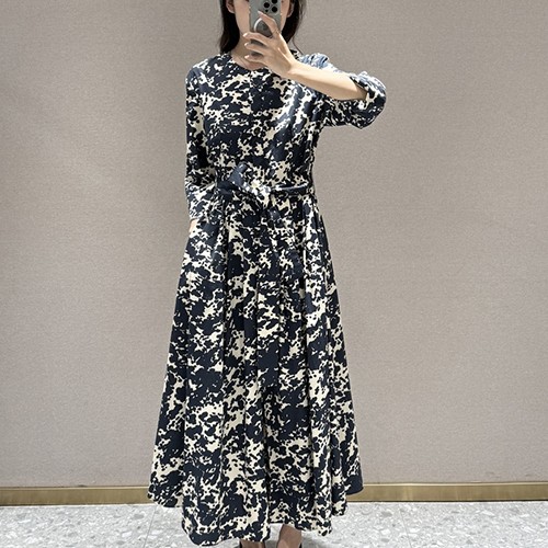 막스마* 로고 패턴 여성 롱 원피스 26SS